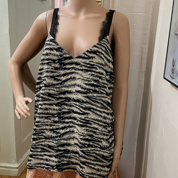 Express Black and Cream Animal Print Lace Cami - Picture 4 of 8